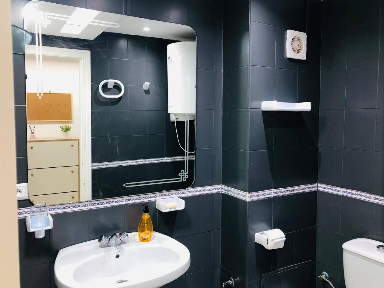 Appartement A Malabata En Face Centre Commercial Megarama & La Gare De Tgv M2 Tanger Exteriör bild