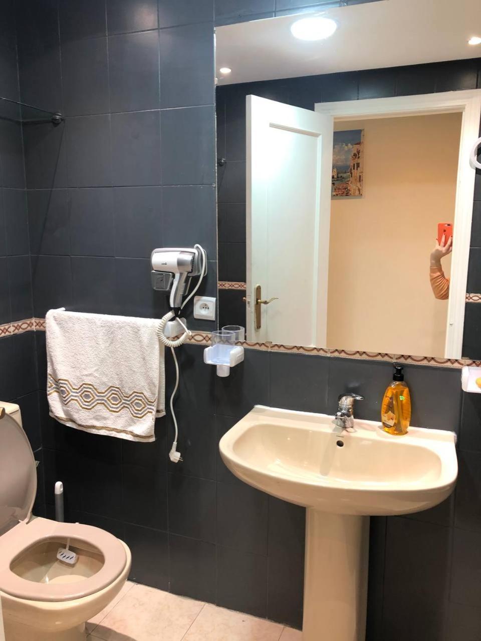 Appartement A Malabata En Face Centre Commercial Megarama & La Gare De Tgv M2 Tanger Exteriör bild
